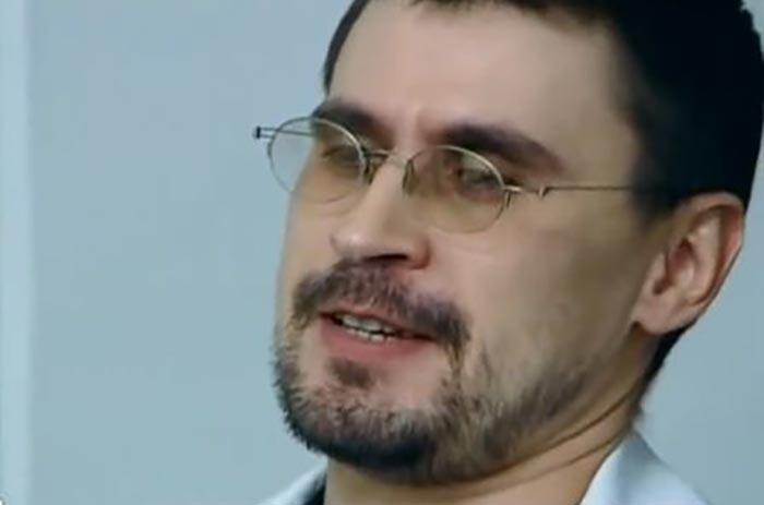 Александр Гурьев в сериале Супруги