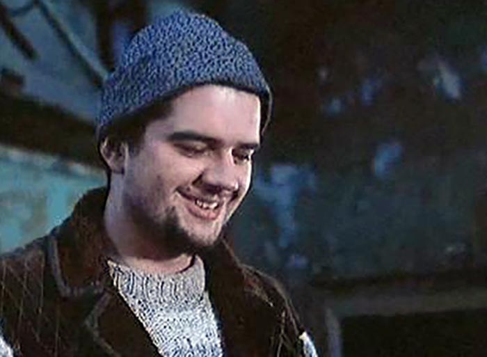 Павел Аксенов в фильме Лицо французской национальности