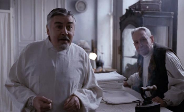 Валерий Смирнов в фильме Морфий