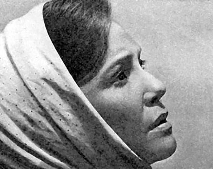 Александра Соловьева в фильме Дом и хозяин