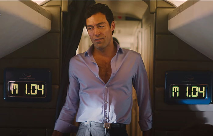 Алекс Хэсселл в сериале Соперники