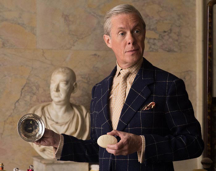 Алекс Дженнингс в роли Эдуарда VIII