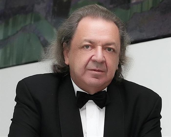 пианист Александр Бондурянский