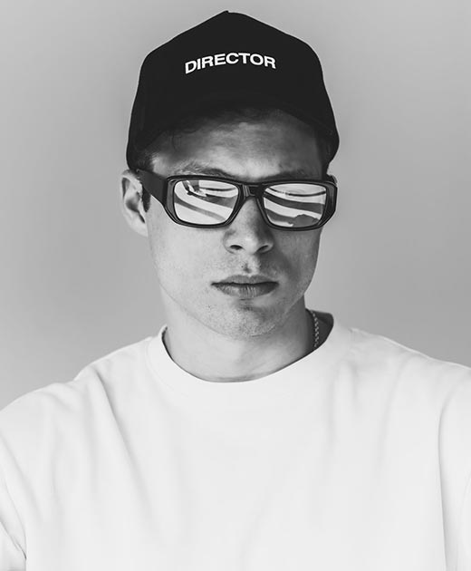 актер Александр Гурьев