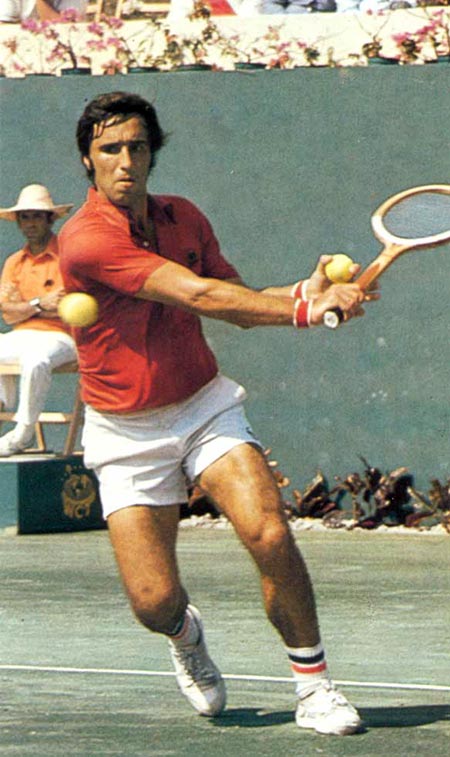 теннисист Александр Метревели