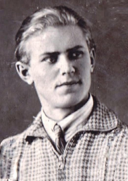 актер Александр Яковлевич Коржавин