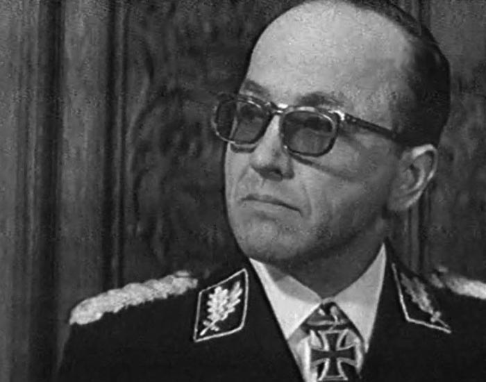 Александр Михайлов в фильме Моабитская тетрадь