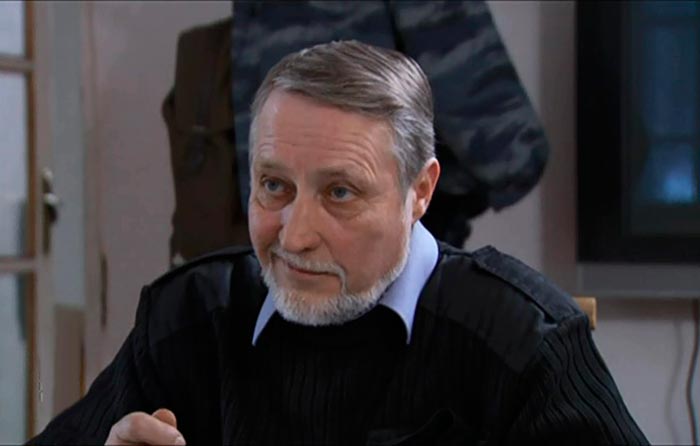 Александр Васильев в сериале Улицы разбитых фонарей 16