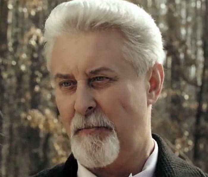 Александр Завальский в сериале Пёс-1