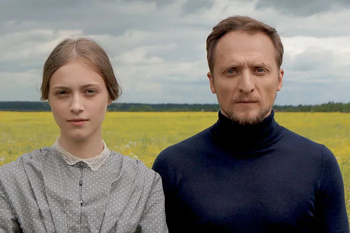 Александра Быстржицкая в фильме Слоны могут играть в футбол