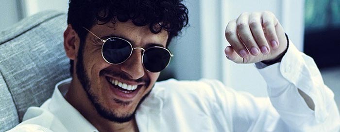 певец Александрос Тсопозидис