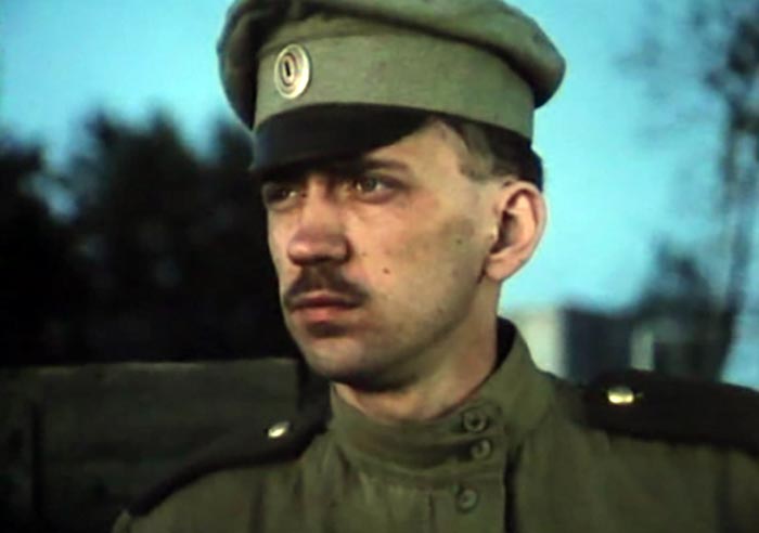 Алексей Симонов в фильме Конь Белый