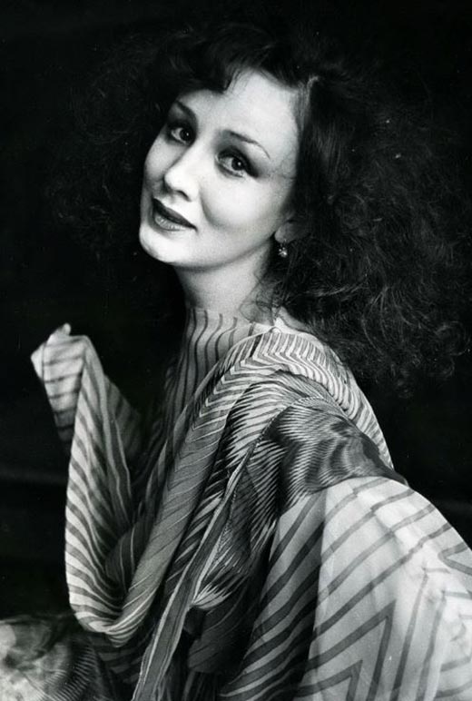 актриса Алсу Гайнуллина