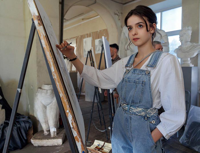 Аля Майер в фильме Чужой звонок