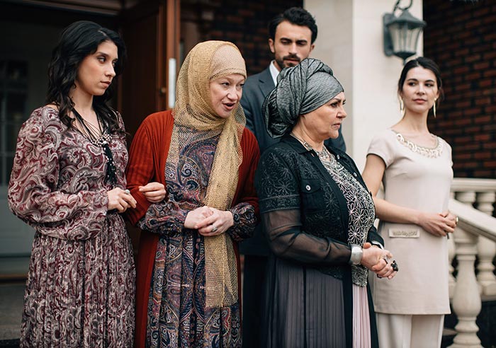 Анастасия Кегулихес в сериале Сады слёз