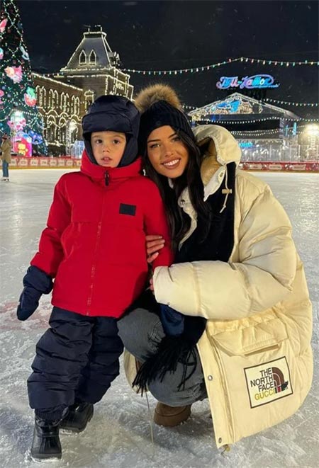 Анастасия Решетова и сын Ратмир