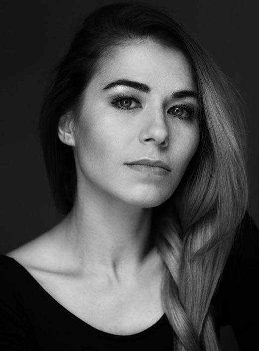 актриса Анастасия Турушева