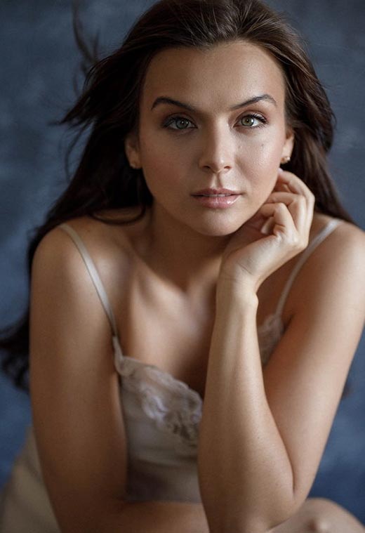 актриса Анастасия Никитина