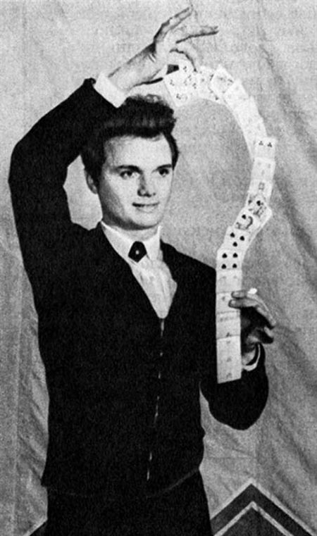 иллюзионист Анатолий Сударчиков