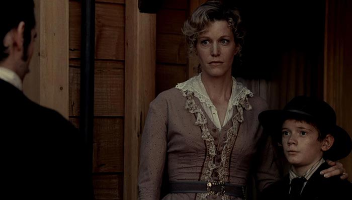 Анна Ганн в сериале Дедвуд