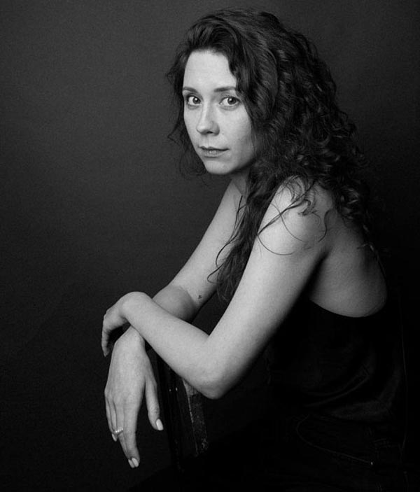 актриса Анна Могуева