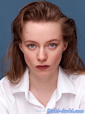 Анна Сафронова