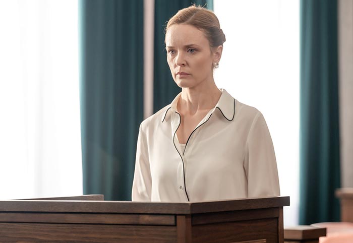 Анна Здор в сериале Из сердца прочь