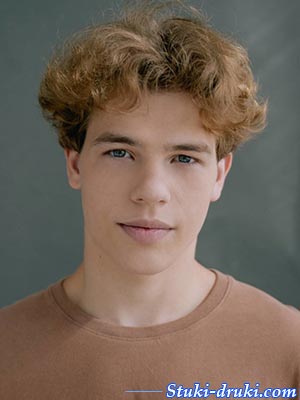 Антон Соломатин