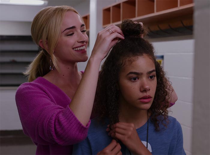 Антония Джентри в сериале Джинни и Джорджия