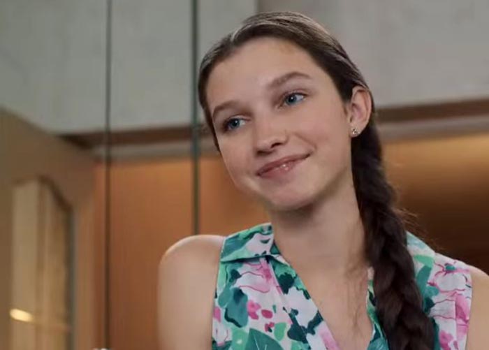 Арина Костюкова в сериале Одиночки с прицепом