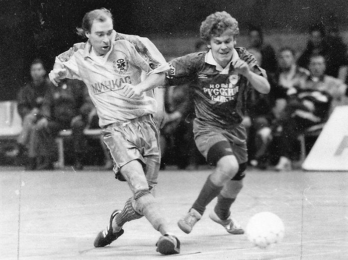 футболист Аркадий Белый