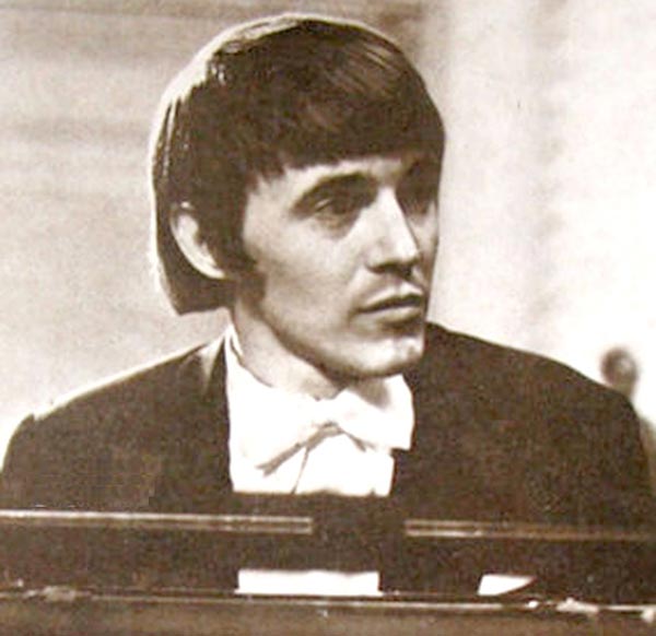 Аркадий Севидов в молодости