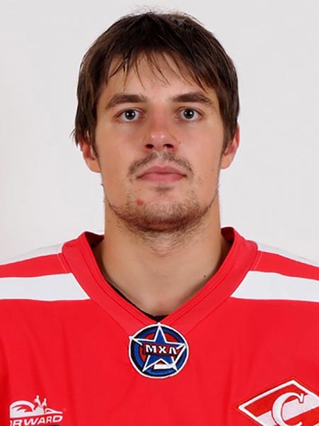 хоккеист Артем Батрак