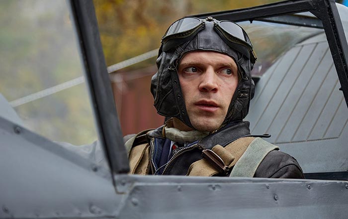 Артем Шевченко в фильме Расправляя крылья