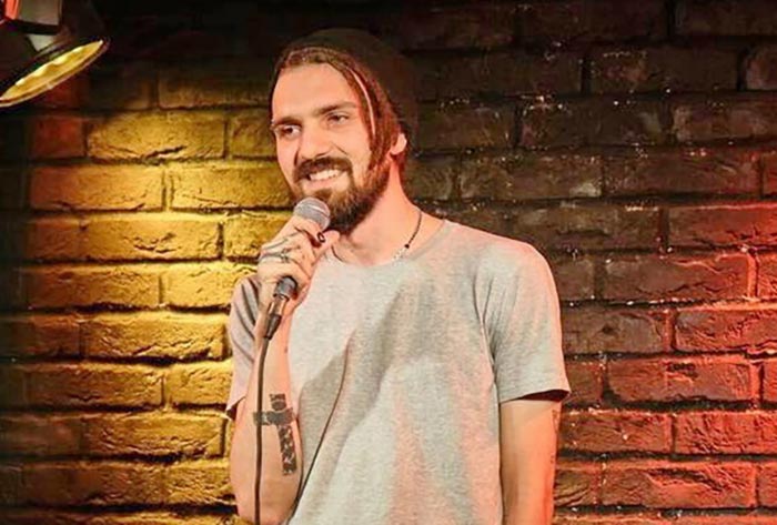 стендап-комик Артемий Останин