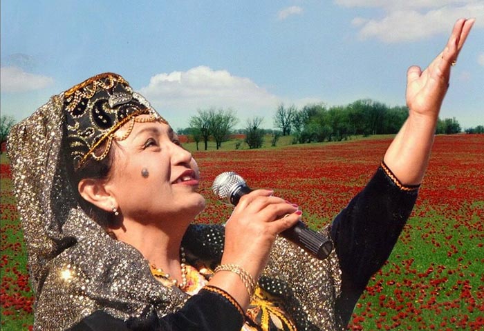 певица Асият Кумратова