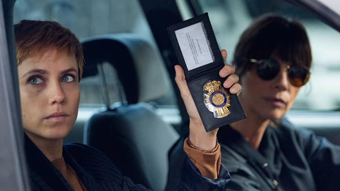 Аура Гарридо в фильме Убийства в стиле Гойи