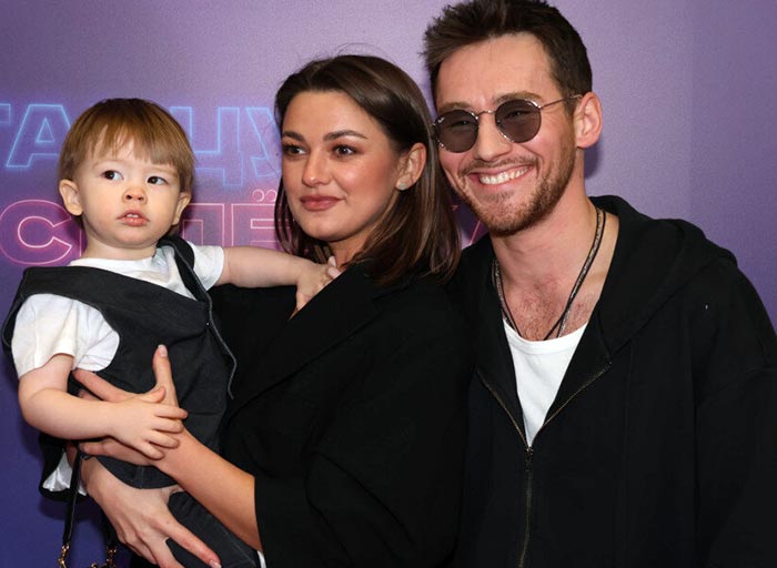 Авелина Квасова и Илья Антоненко с сыном