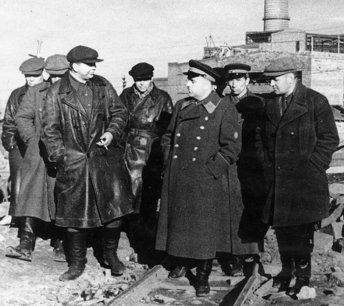 Авраамий Завенягин на строительстве Норильского горно-металлургического комбината