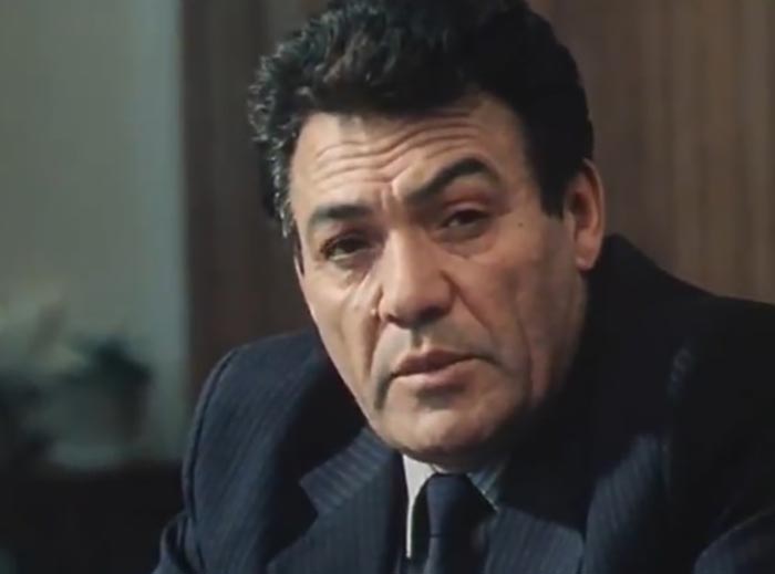 Баба Аннанов в фильме Право решать