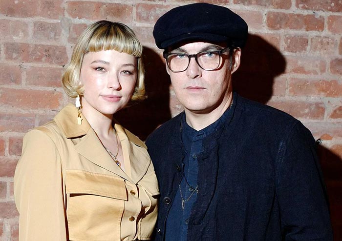 Хейли Беннетт и Джозеф Райт