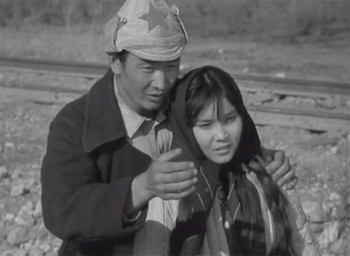 Болот Бейшеналиев в фильме Первый учитель