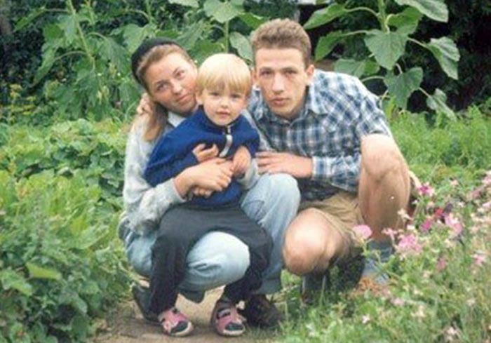 Борис Рыжий и Ирина Князева с сыном