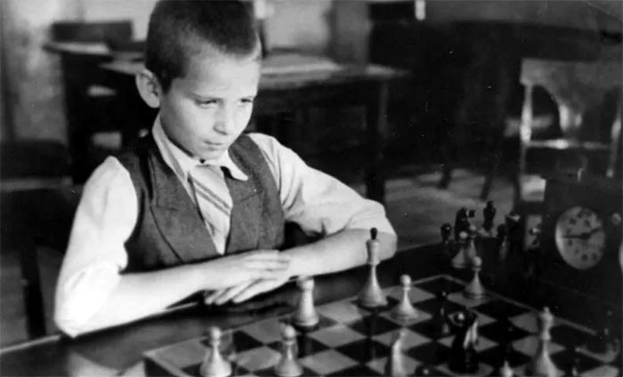 Борис Спасский в детстве