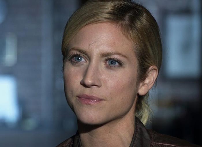 Бриттани Сноу в фильме Виселица