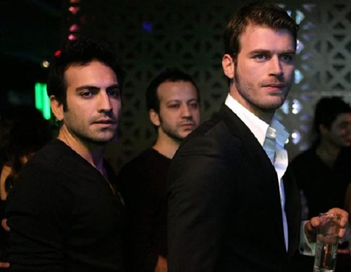 Бугра Гюльсой в сериале Кузей Гюней