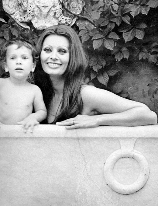 Карло Понти-младший в детстве и Софи Лорен