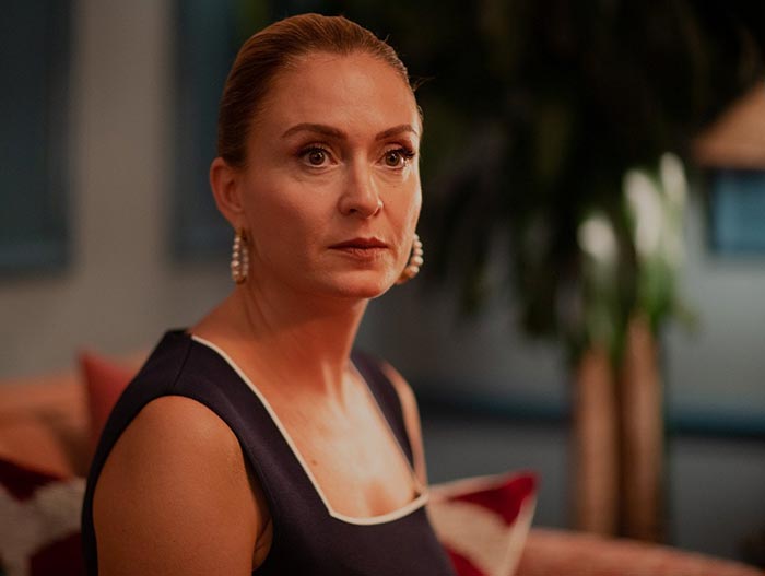 Джейда Дювенджи в сериале Спрячь меня