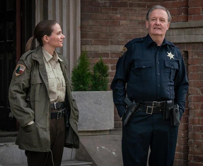 Колин Мейс в фильме Гризли