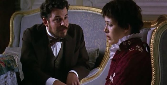 Дэнни Хьюстон в фильме Анна Каренина